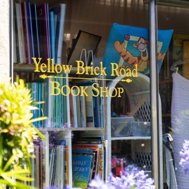Yellow-Brick-Road-Carmel-Thrift-Store-Benefit-Shop-By-The-Sea-Monterey-California-Peninsula-Charity-26